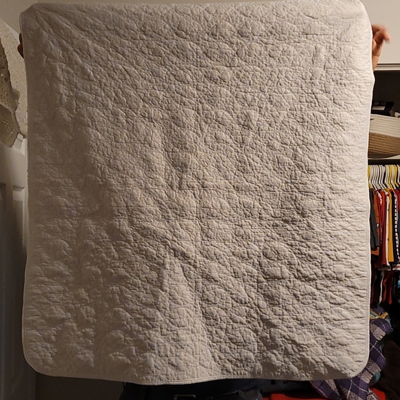 Bed Protector Pad - Picture 2 of 2